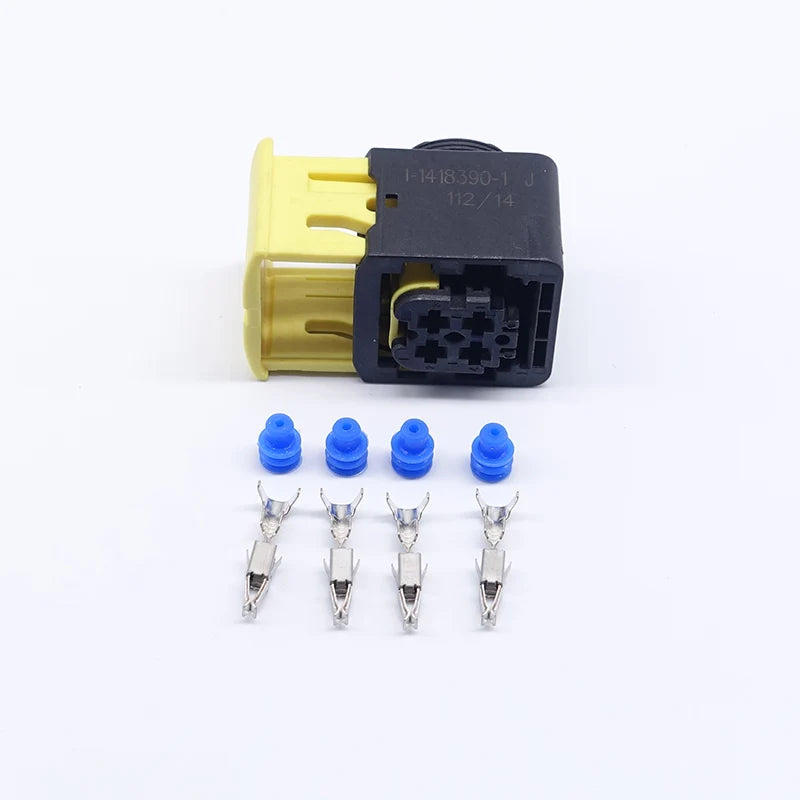 XG7046Y-3.5-11/21 Tyco Amp 4 Pin Female Waterproof Automotive Electric Connector 1-1418390-1